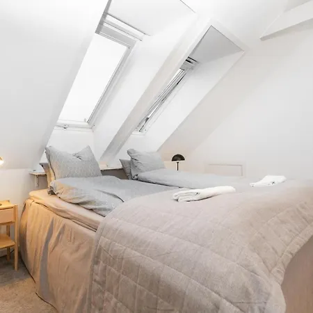 Byliv - 2 Sovevaerelser Med Plads Til 6 오르후스