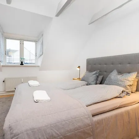 Byliv - 2 Sovevaerelser Med Plads Til 6 * 오르후스