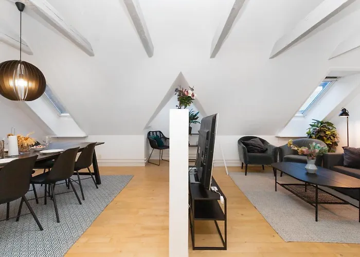 Byliv - 2 Sovevaerelser Med Plads Til 6 *
